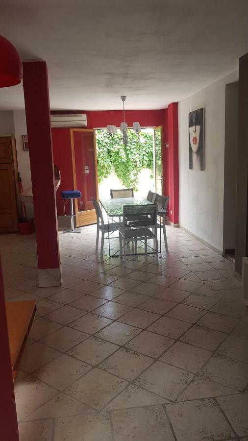 Haras Des Arcades Villa Perpignan Eksteriør billede