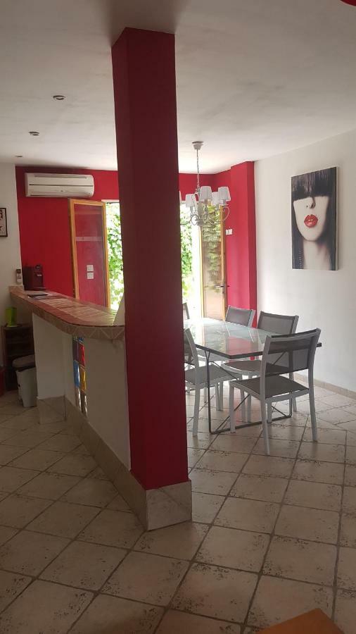 Haras Des Arcades Villa Perpignan Eksteriør billede